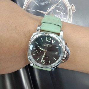 收購PANERAI