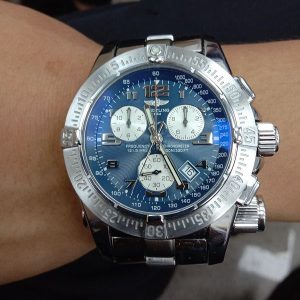 收購BREITLING